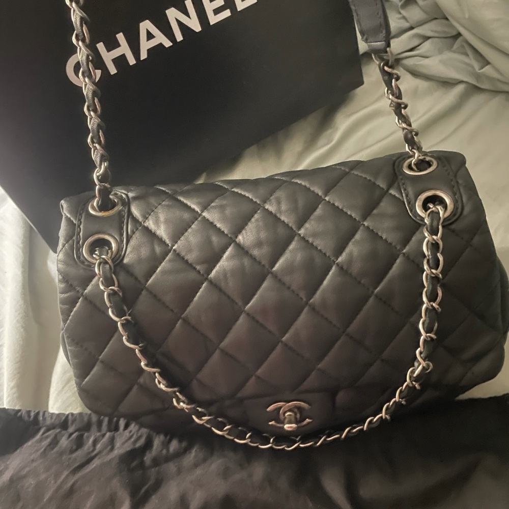 🛑sold Chanel Lambskin Medium Accordion Flap Black - Picture 8 of 16